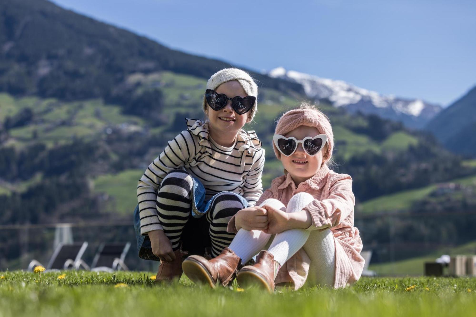 Alpin Family Resort Seetal Kaltenbach Exterior foto